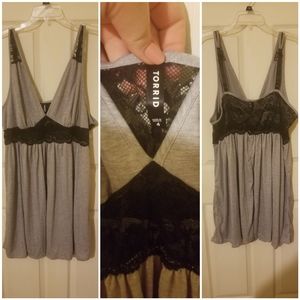 NWOT Torrid size 4 chemise